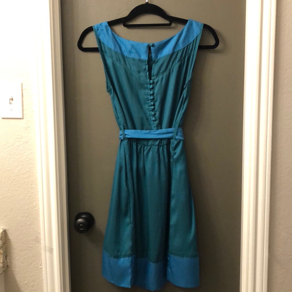 Dress - Picture 2 of 2
